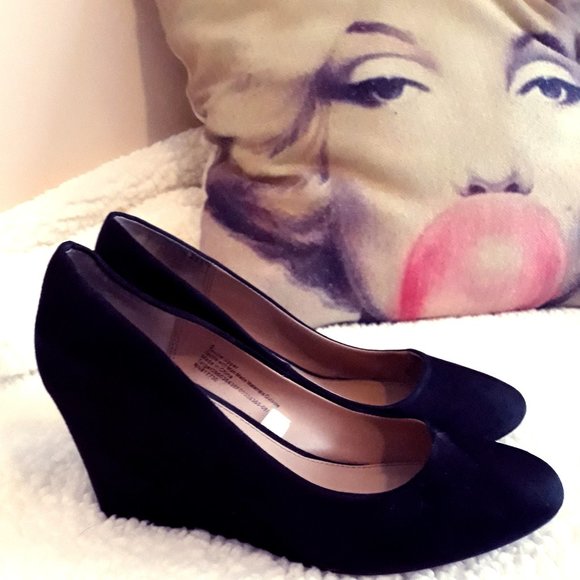 Meet your Posher, Amber - Picture 1 of 1